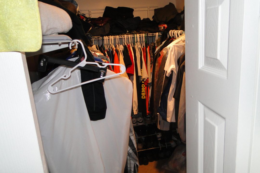 For Sale: $105,000 (1 beds, 1 baths, 620 Square Feet)