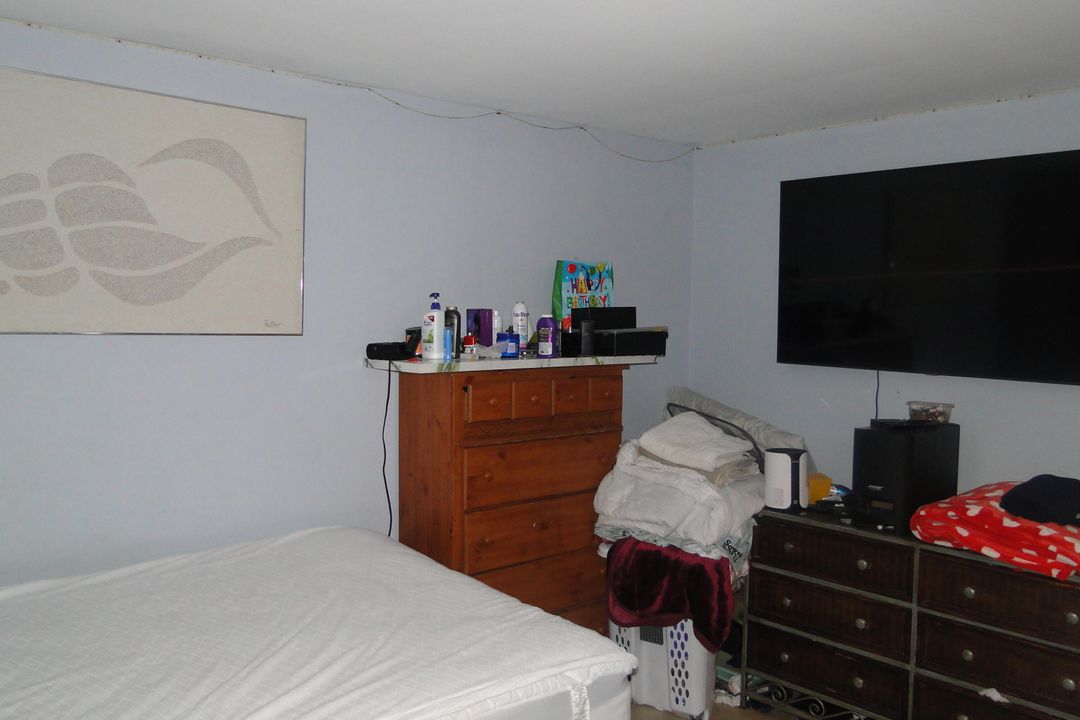 For Sale: $105,000 (1 beds, 1 baths, 620 Square Feet)