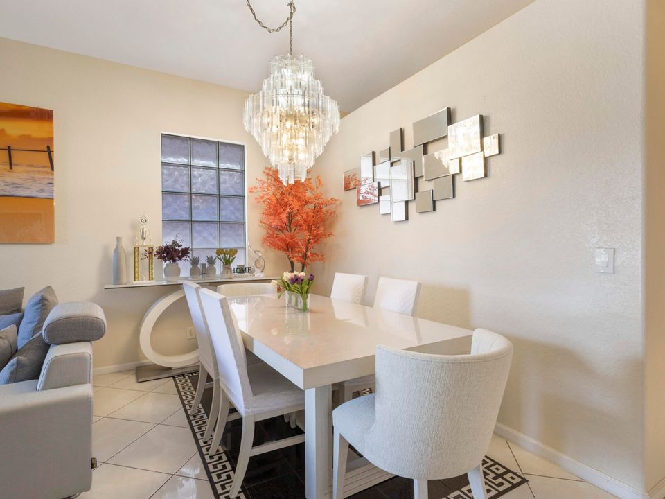 For Sale: $479,000 (3 beds, 2 baths, 1816 Square Feet)