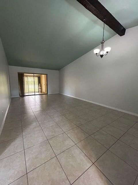 Active With Contract: $2,100 (2 beds, 2 baths, 1370 Square Feet)