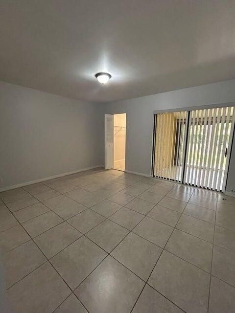 Active With Contract: $2,100 (2 beds, 2 baths, 1370 Square Feet)