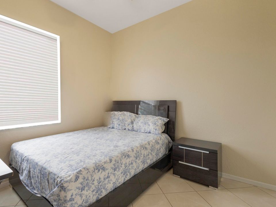 For Sale: $479,000 (3 beds, 2 baths, 1816 Square Feet)