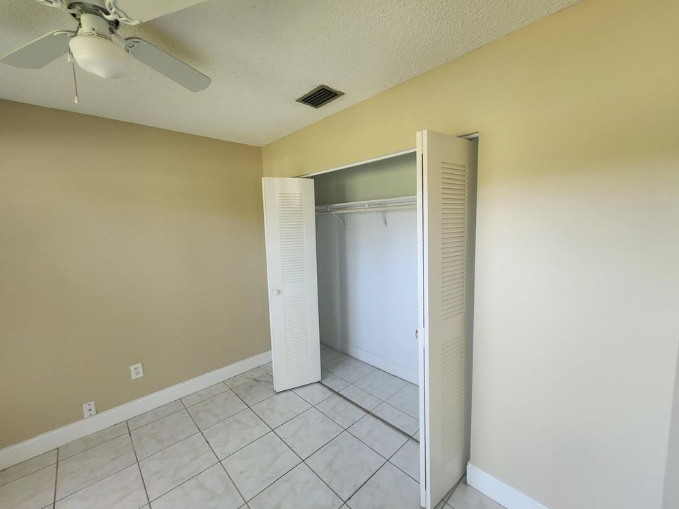 For Rent: $3,100 (4 beds, 2 baths, 1638 Square Feet)