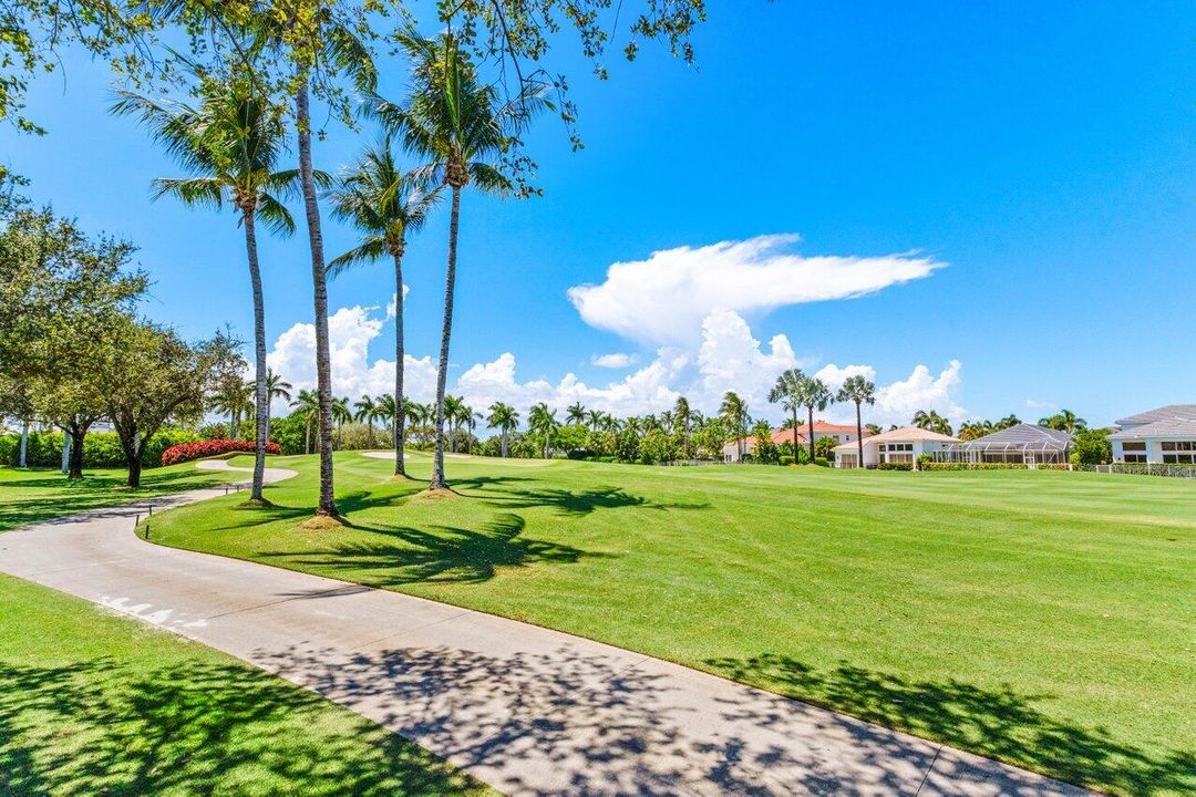 出租: $12,000 (3 贝兹, 2 浴室, 1965 平方英尺)