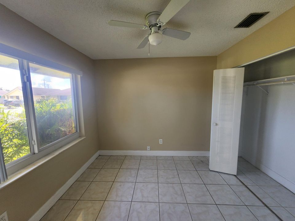 For Rent: $3,100 (4 beds, 2 baths, 1638 Square Feet)