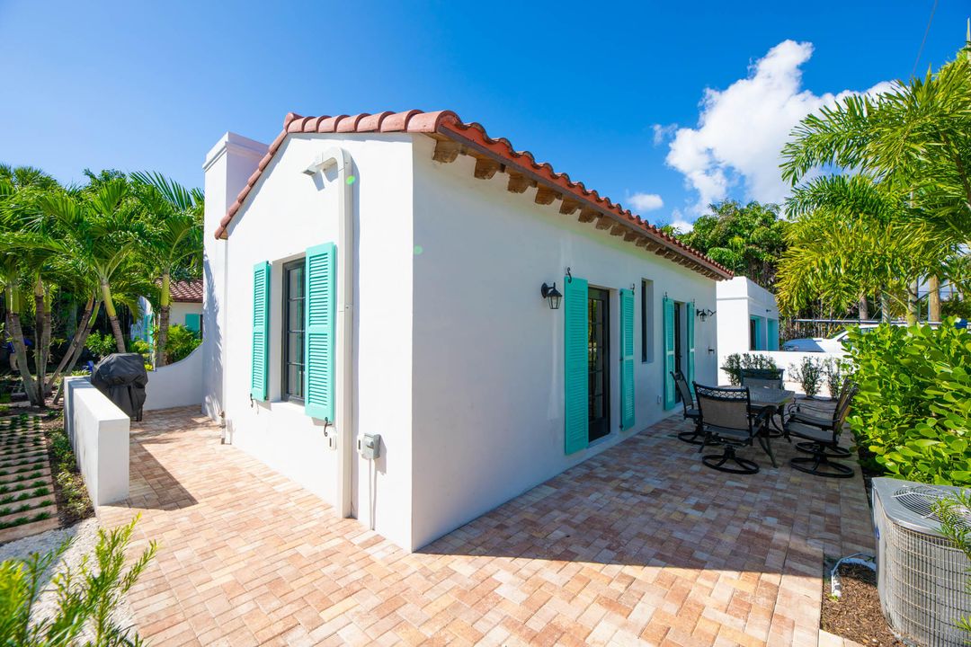 合同活跃: $6,500 (2 贝兹, 2 浴室, 1000 平方英尺)