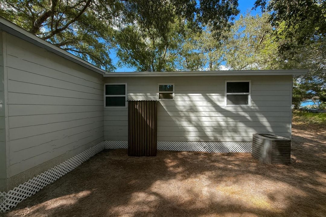 合同活跃: $198,500 (4 贝兹, 2 浴室, 760 平方英尺)