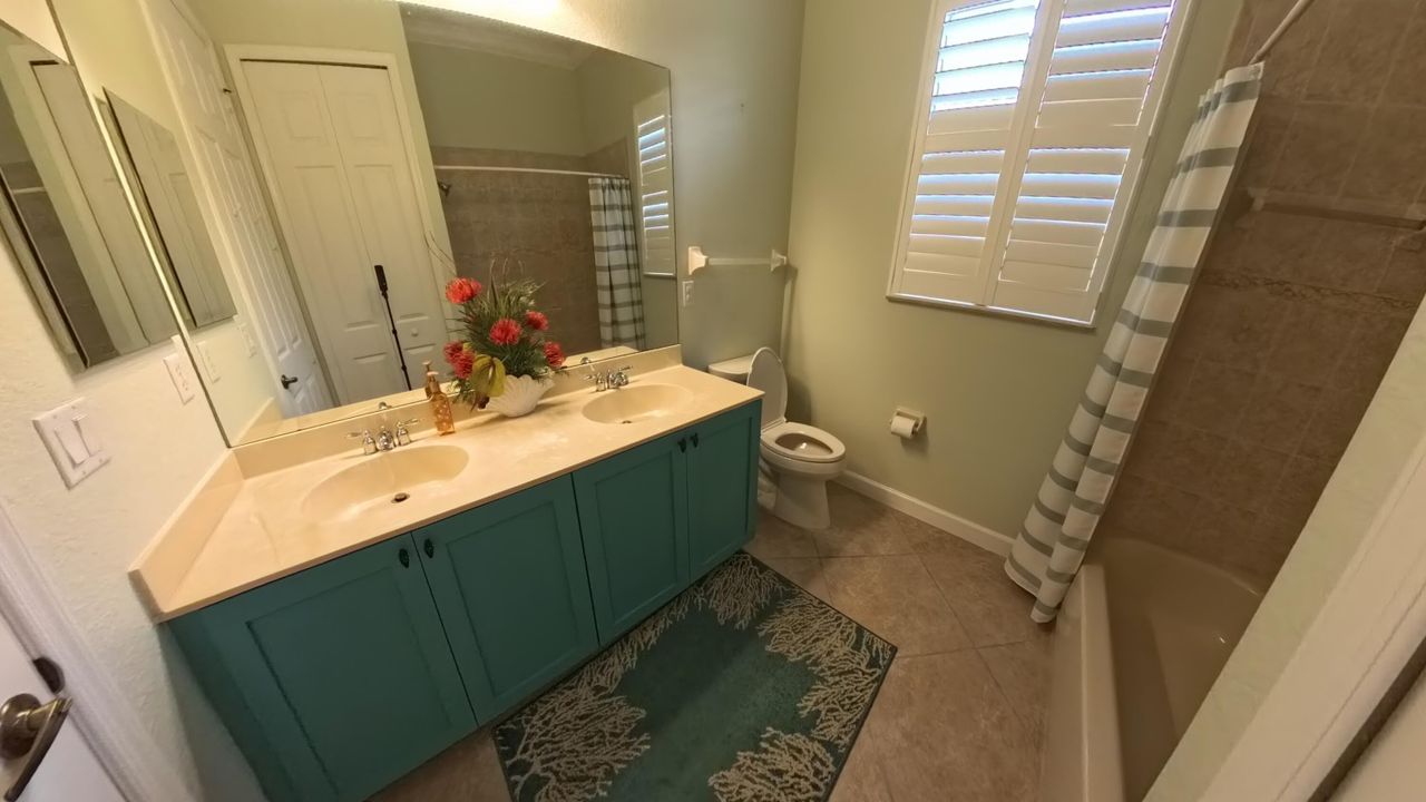 На продажу: $429,000 (3 спален, 2 ванн, 2220 Квадратных фут)