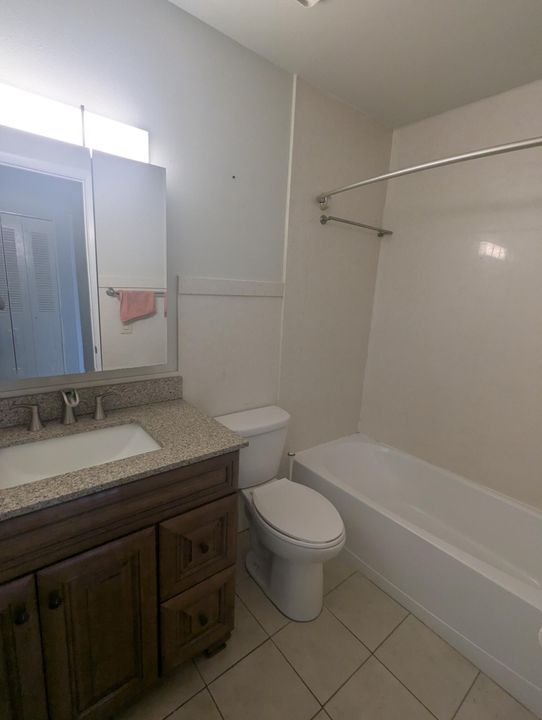 For Rent: $2,200 (3 beds, 2 baths, 1260 Square Feet)