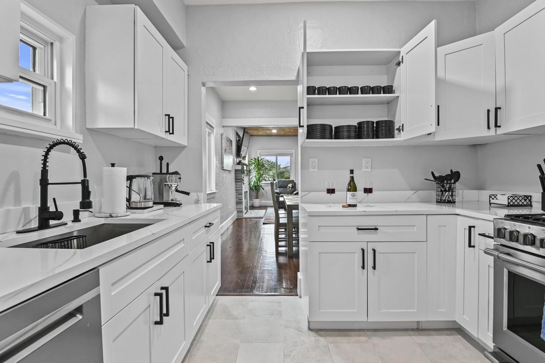 For Sale: $715,000 (0 beds, 0 baths, 1612 Square Feet)