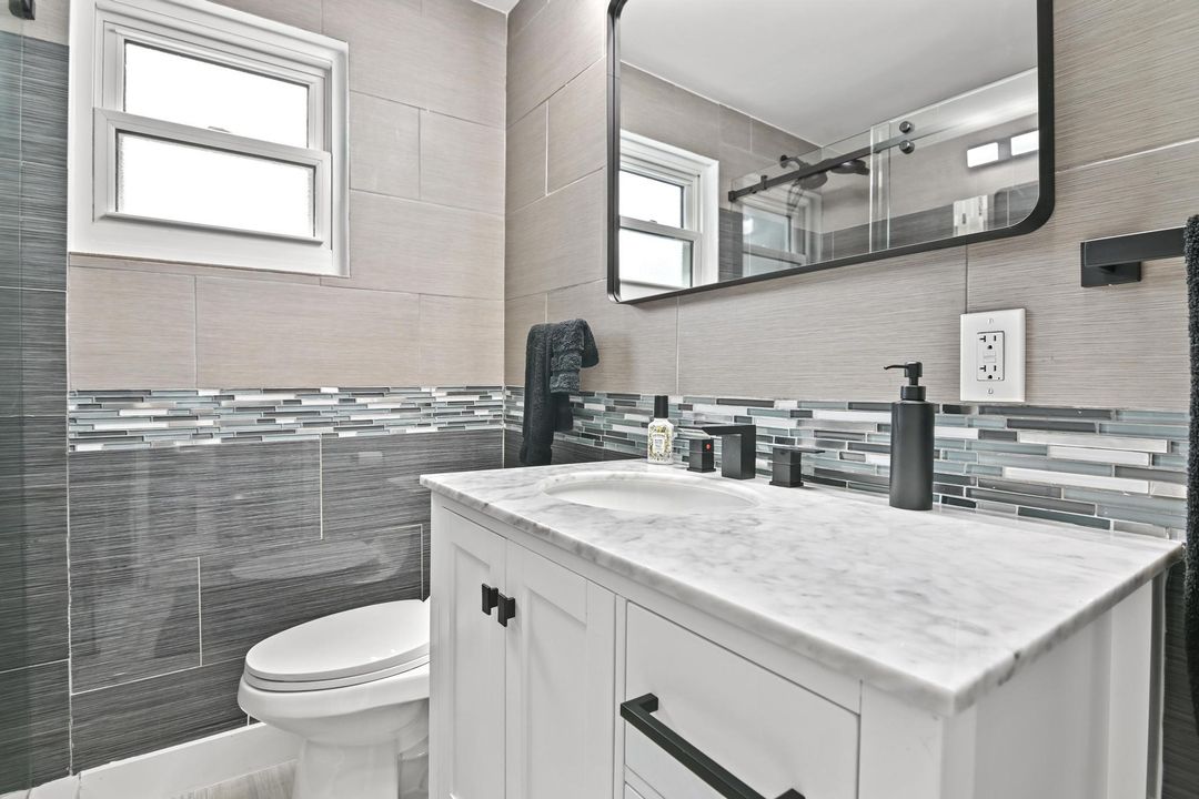 For Sale: $715,000 (0 beds, 0 baths, 1612 Square Feet)