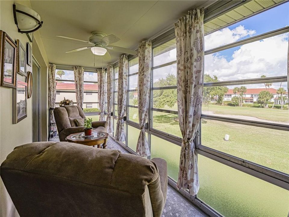 出租: $2,500 (2 贝兹, 2 浴室, 1251 平方英尺)