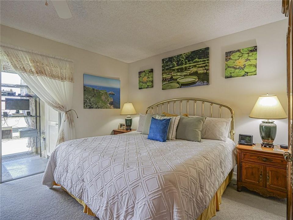 出租: $2,500 (2 贝兹, 2 浴室, 1251 平方英尺)