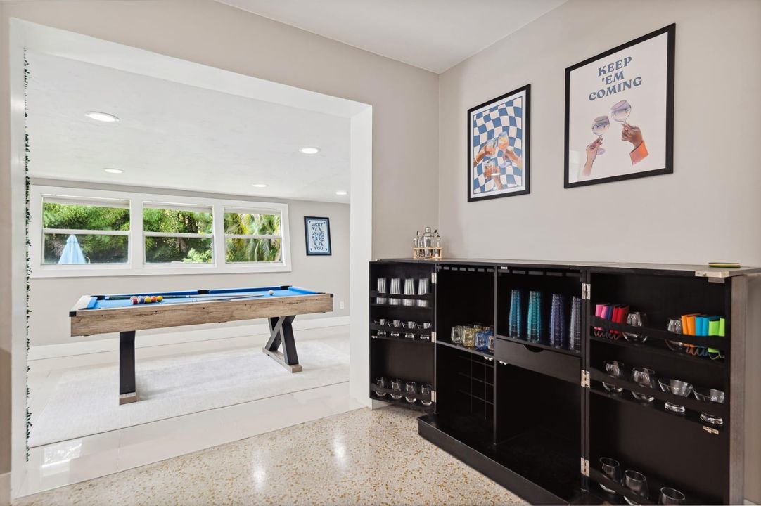 For Sale: $795,000 (3 beds, 2 baths, 1674 Square Feet)