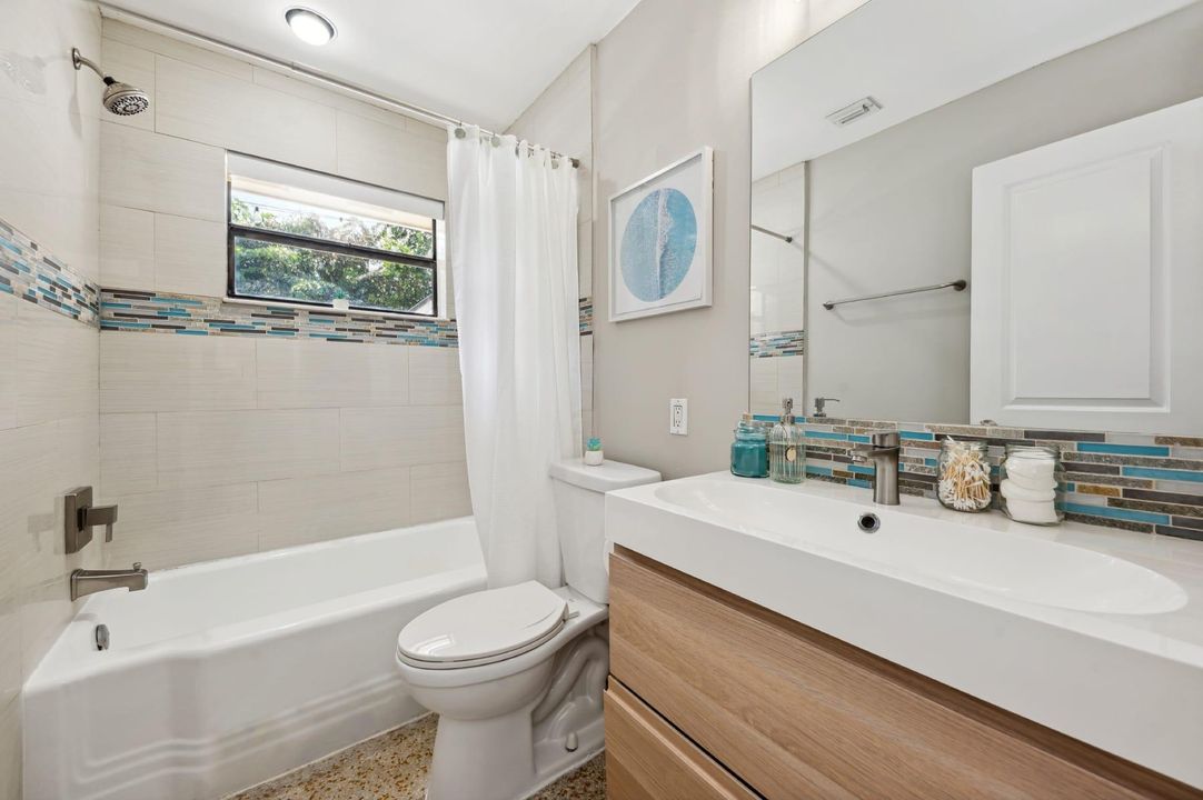 For Sale: $795,000 (3 beds, 2 baths, 1674 Square Feet)