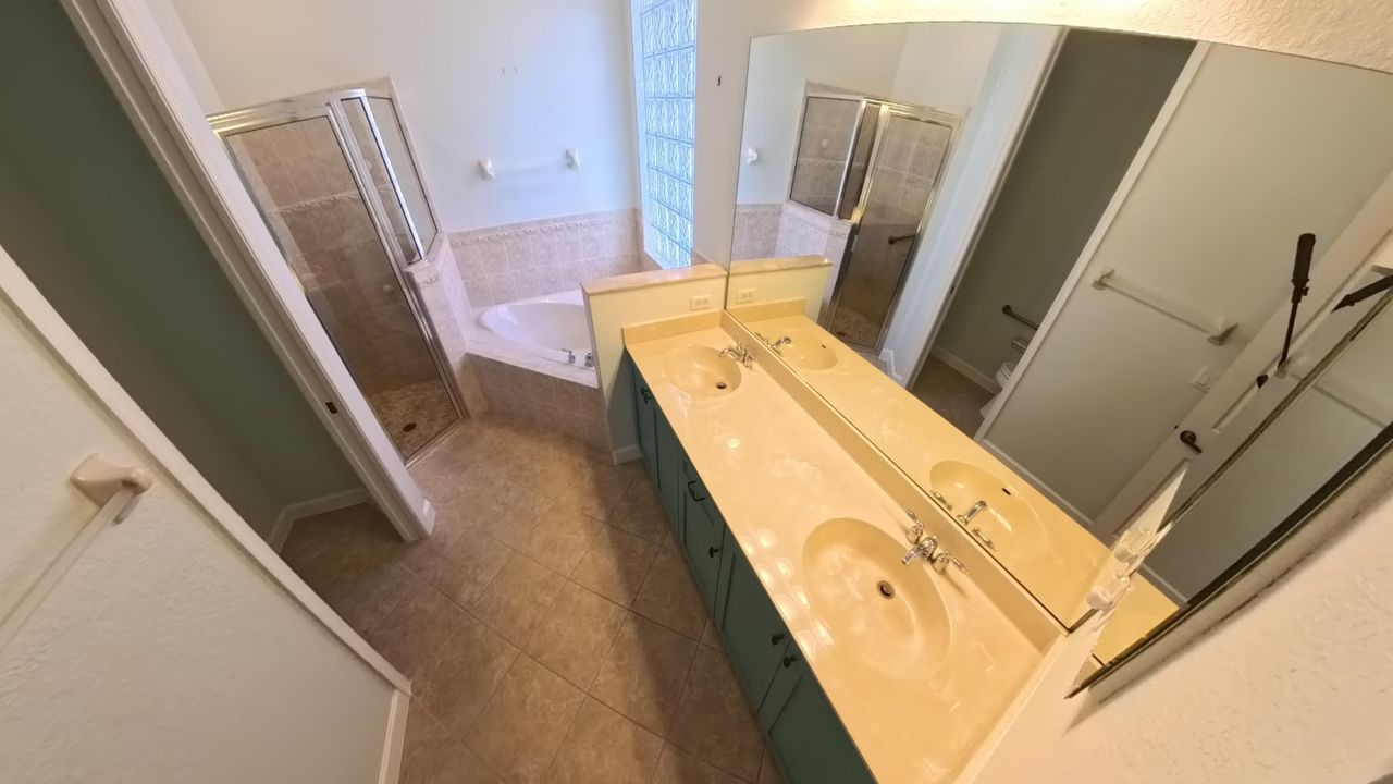 На продажу: $429,000 (3 спален, 2 ванн, 2220 Квадратных фут)