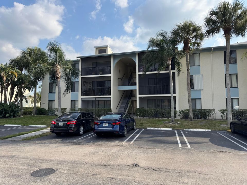 En Venta: $239,000 (2 camas, 2 baños, 1104 Pies cuadrados)