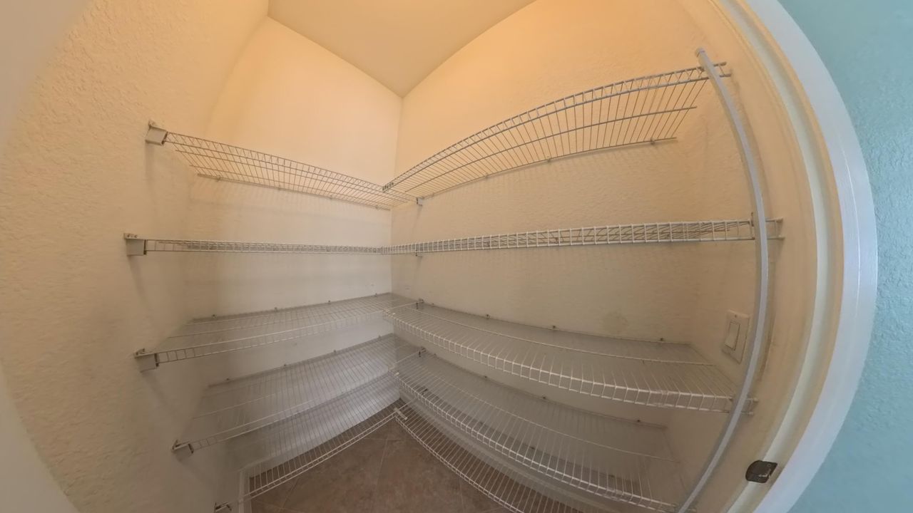 На продажу: $429,000 (3 спален, 2 ванн, 2220 Квадратных фут)