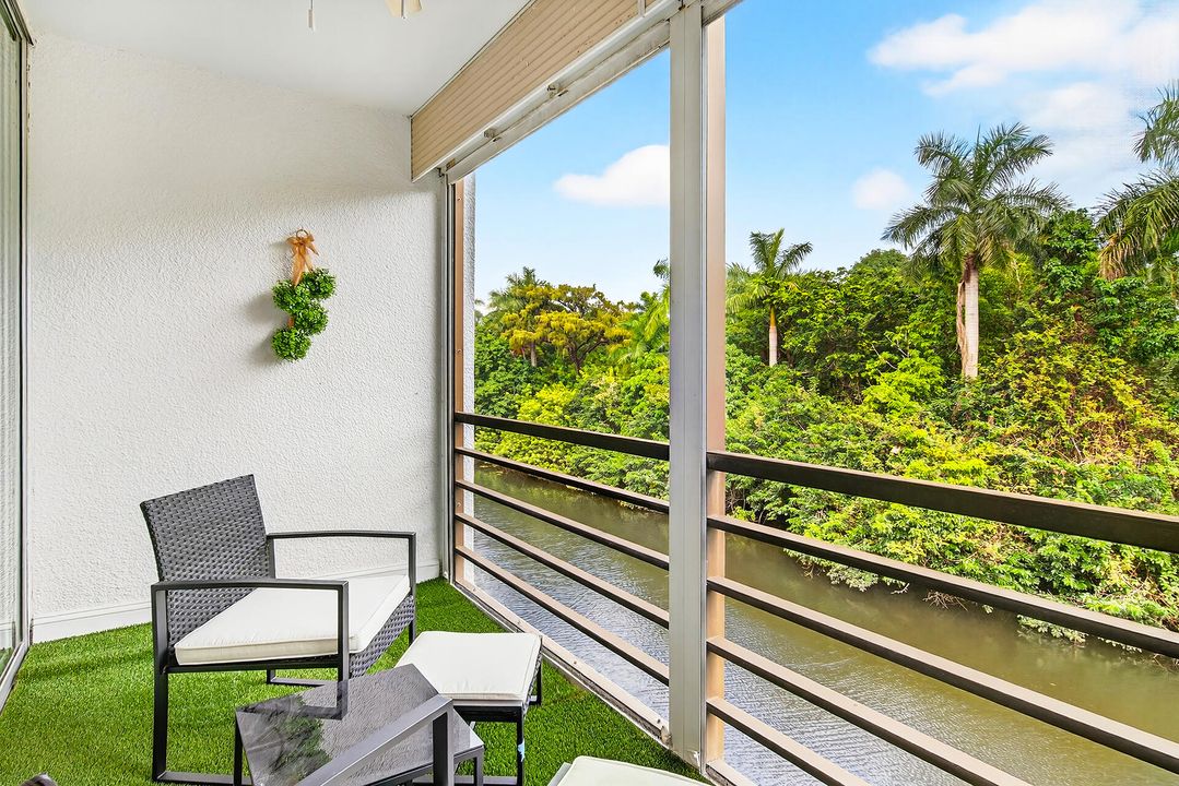 Activo con contrato: $199,998 (2 camas, 2 baños, 975 Pies cuadrados)