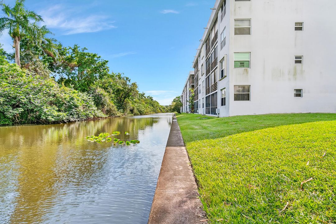 Activo con contrato: $199,998 (2 camas, 2 baños, 975 Pies cuadrados)