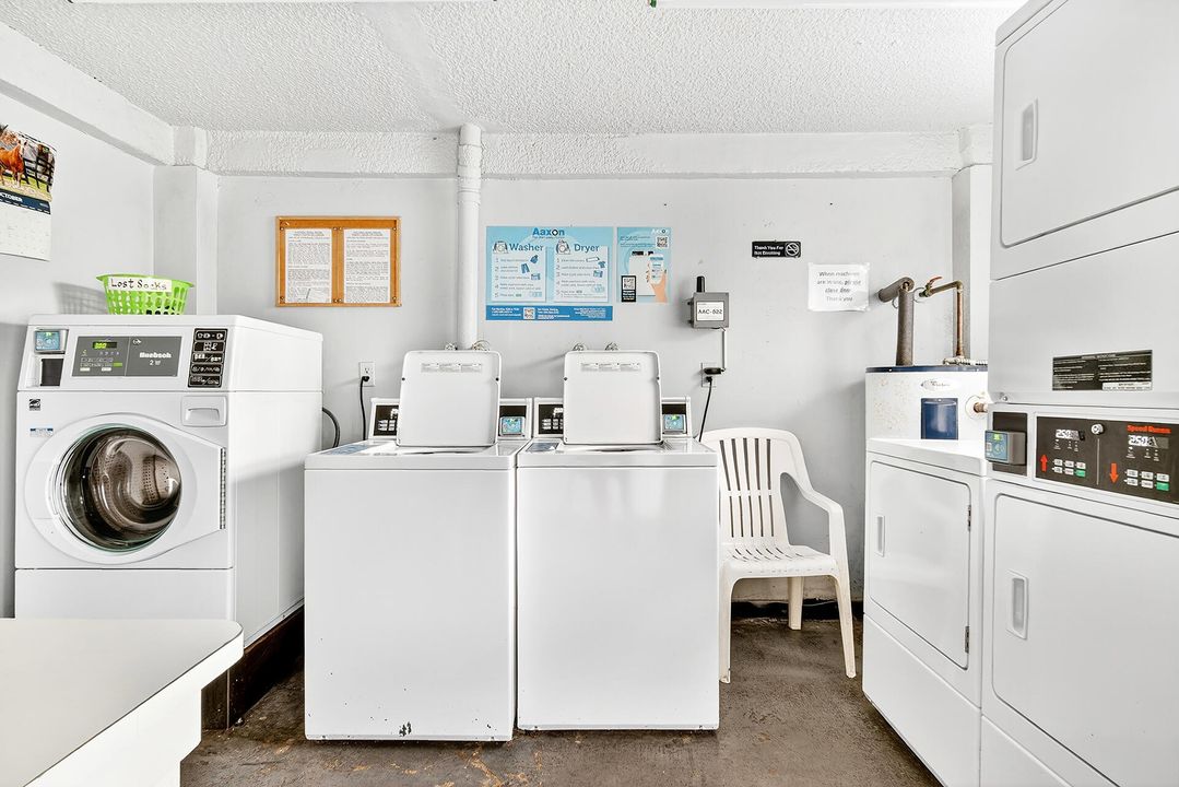 Activo con contrato: $199,998 (2 camas, 2 baños, 975 Pies cuadrados)