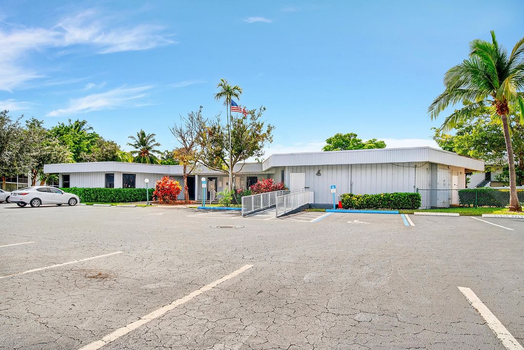 Activo con contrato: $199,998 (2 camas, 2 baños, 975 Pies cuadrados)