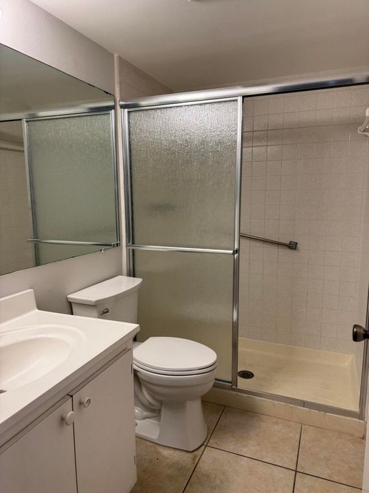 En Venta: $239,000 (2 camas, 2 baños, 1104 Pies cuadrados)