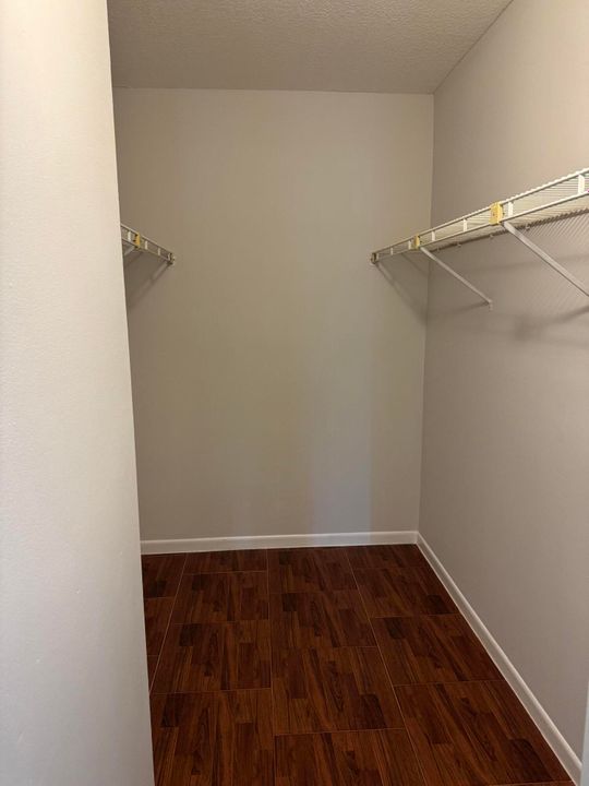 En Venta: $239,000 (2 camas, 2 baños, 1104 Pies cuadrados)