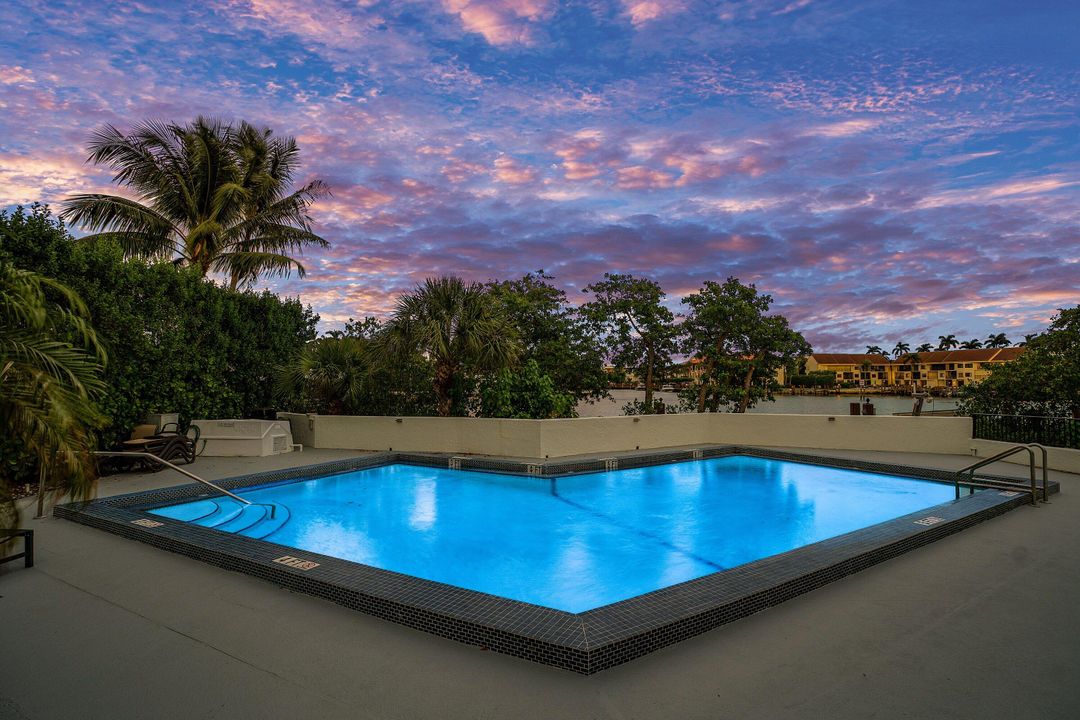 待售: $2,450,000 (3 贝兹, 2 浴室, 1766 平方英尺)