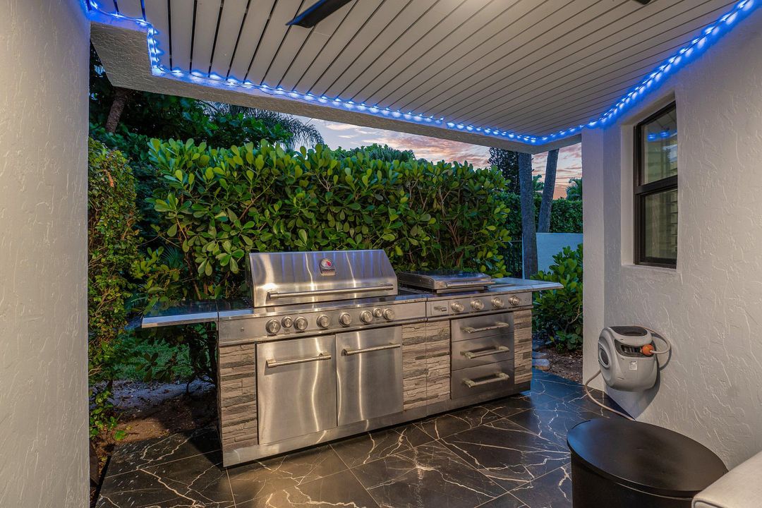 待售: $2,450,000 (3 贝兹, 2 浴室, 1766 平方英尺)