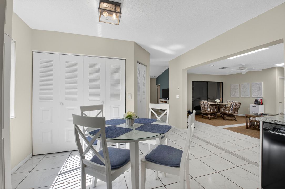 For Sale: $285,000 (2 beds, 2 baths, 1609 Square Feet)