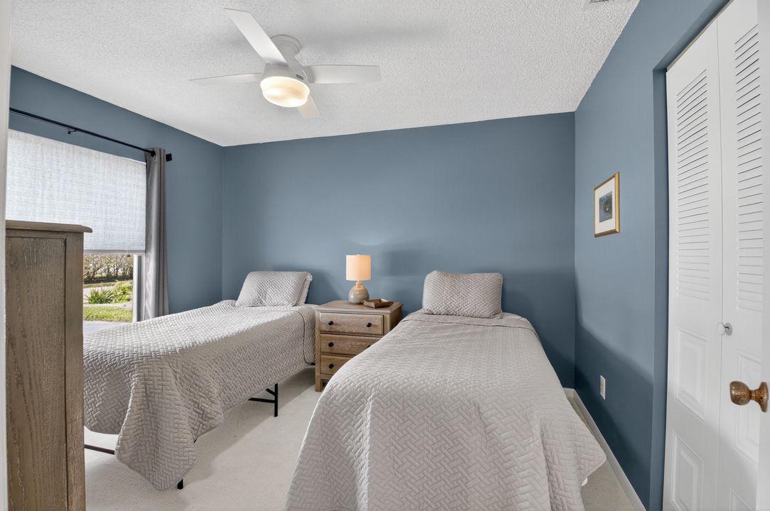 For Sale: $285,000 (2 beds, 2 baths, 1609 Square Feet)