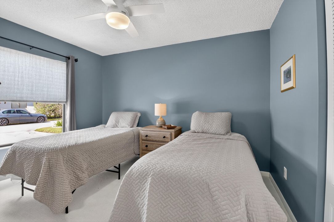 For Sale: $285,000 (2 beds, 2 baths, 1609 Square Feet)