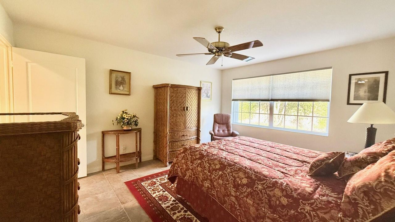 Active With Contract: $394,900 (2 beds, 2 baths, 1526 Square Feet)