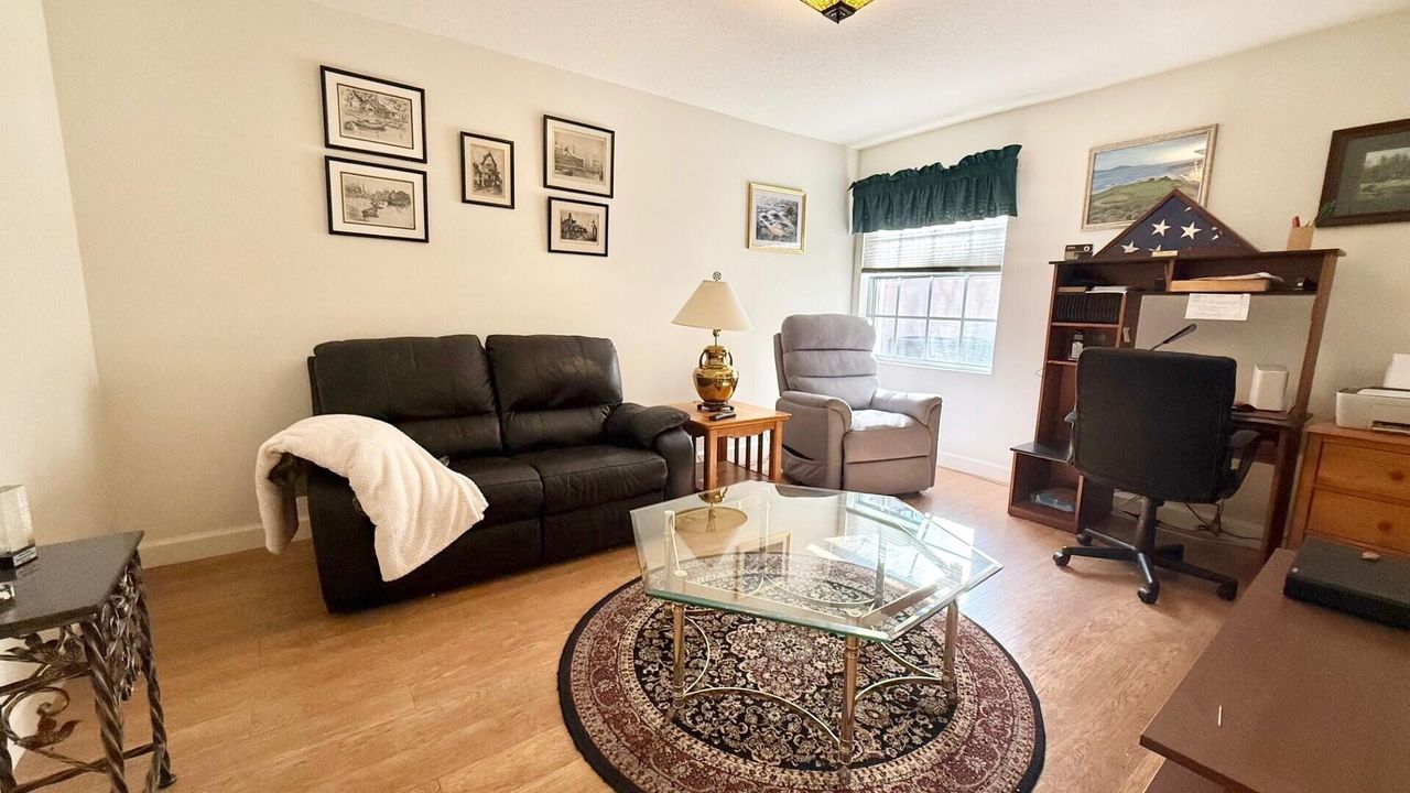 Active With Contract: $394,900 (2 beds, 2 baths, 1526 Square Feet)