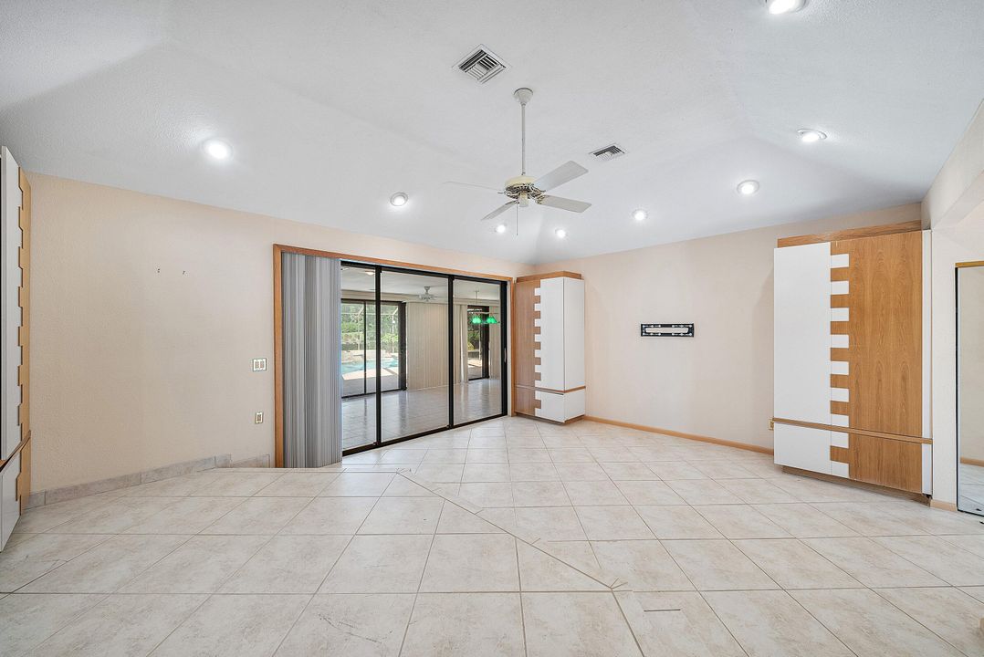 Active With Contract: $1,399,000 (4 beds, 4 baths, 3891 Square Feet)