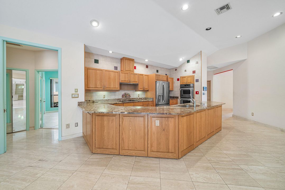 Active With Contract: $1,399,000 (4 beds, 4 baths, 3891 Square Feet)