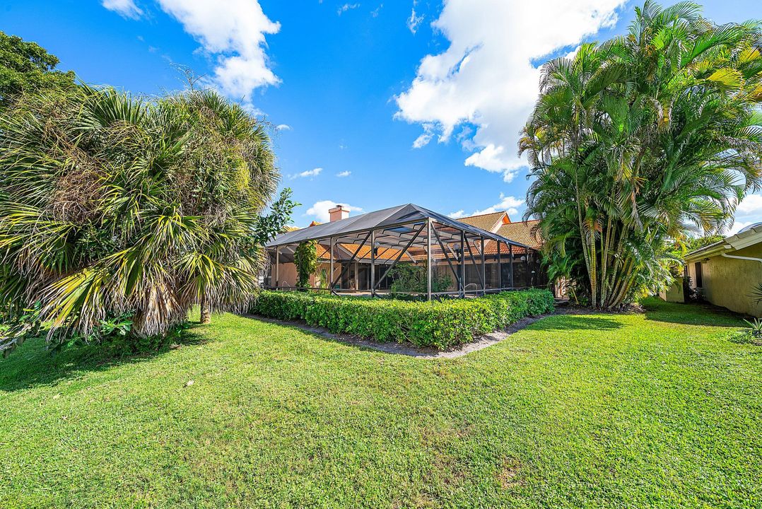 Active With Contract: $1,399,000 (4 beds, 4 baths, 3891 Square Feet)