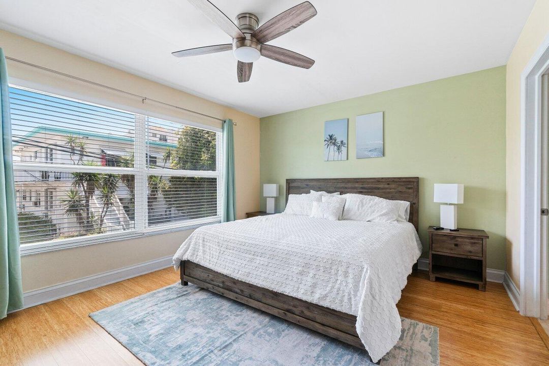 For Rent: $3,900 (2 beds, 2 baths, 1320 Square Feet)