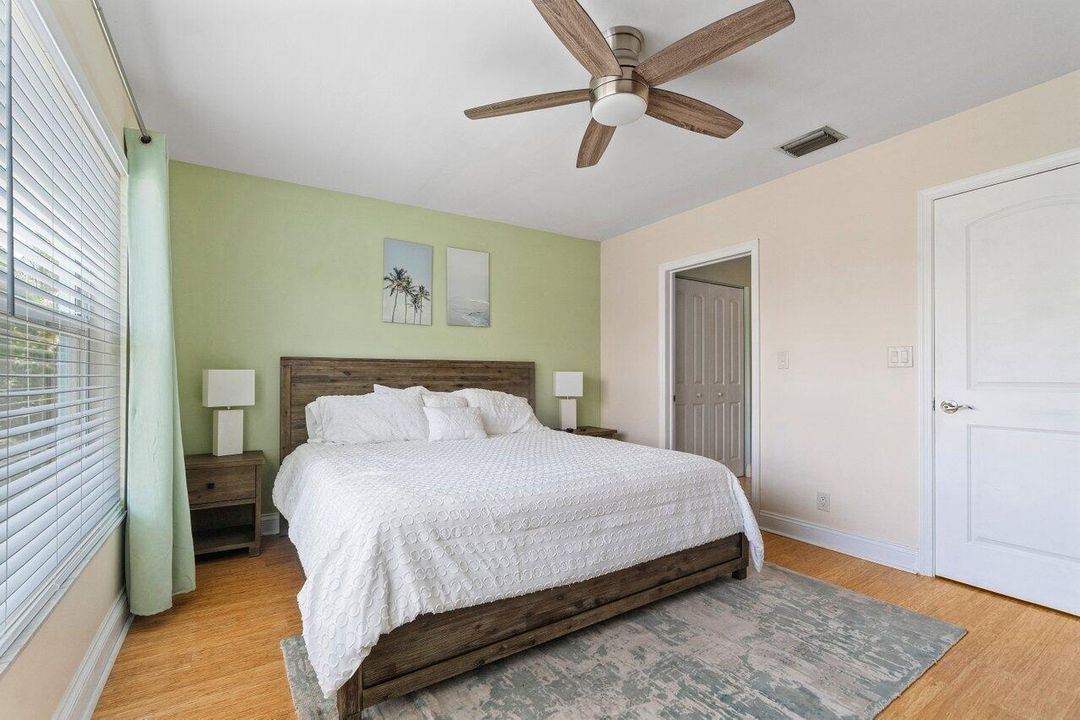 For Rent: $3,900 (2 beds, 2 baths, 1320 Square Feet)