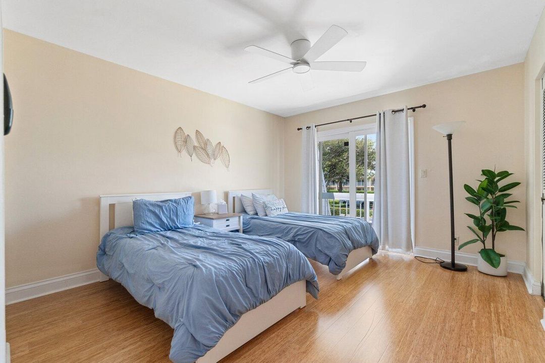 For Rent: $3,900 (2 beds, 2 baths, 1320 Square Feet)