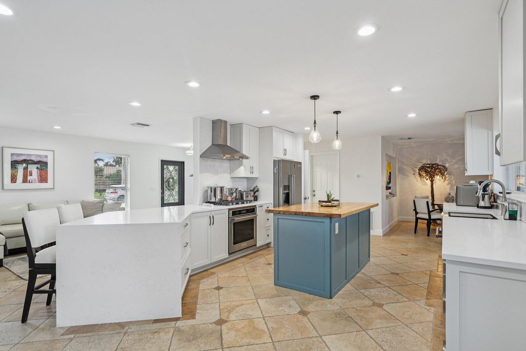 For Sale: $1,949,900 (3 beds, 3 baths, 1950 Square Feet)