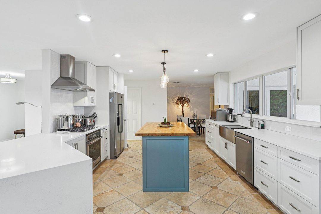 For Sale: $1,949,900 (3 beds, 3 baths, 1950 Square Feet)