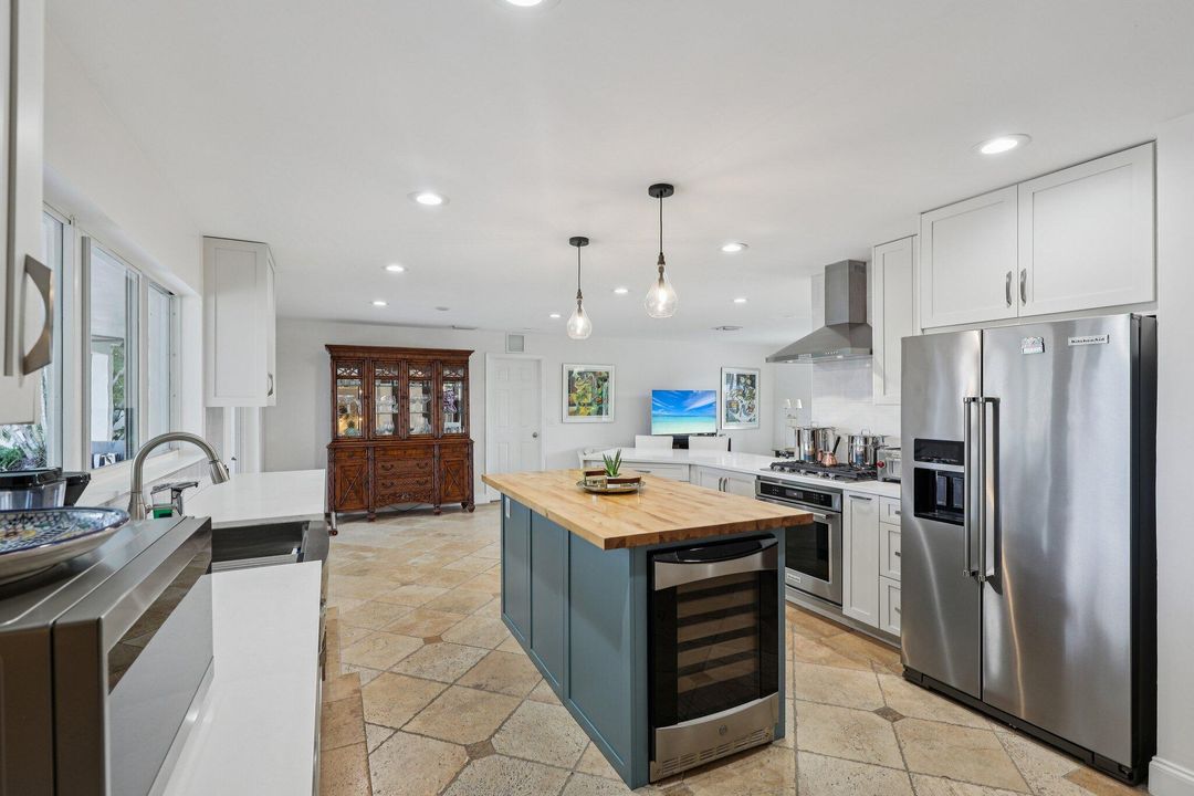 For Sale: $1,949,900 (3 beds, 3 baths, 1950 Square Feet)