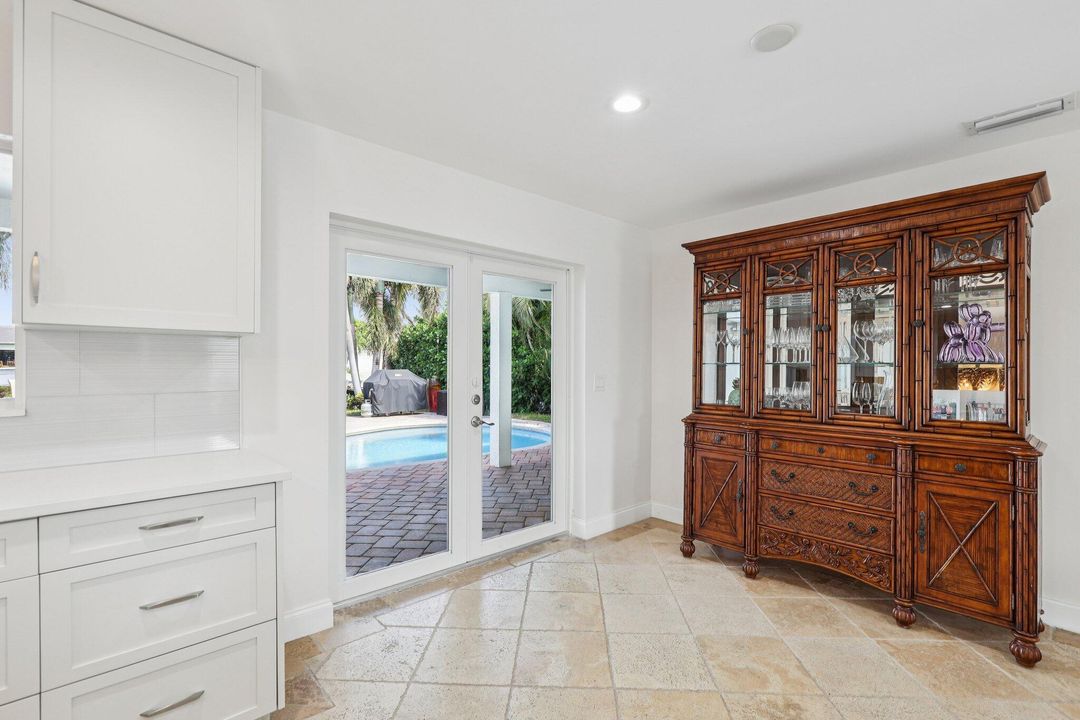 For Sale: $1,949,900 (3 beds, 3 baths, 1950 Square Feet)