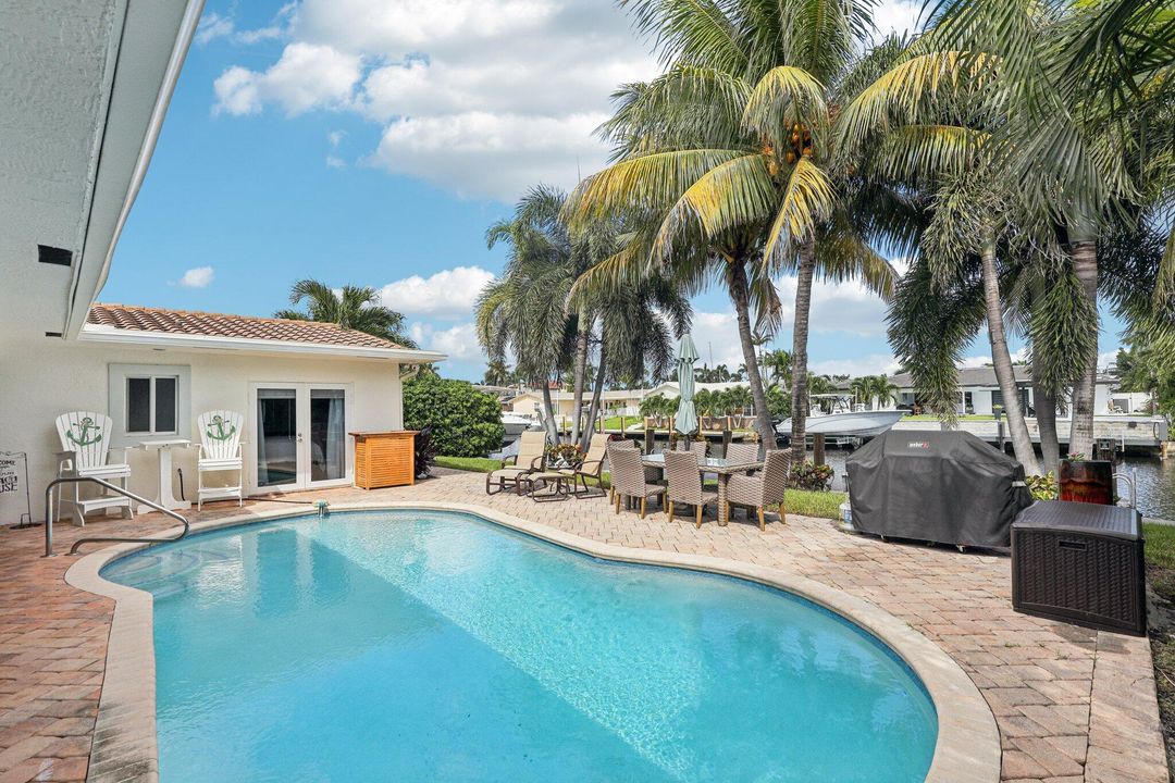 For Sale: $1,949,900 (3 beds, 3 baths, 1950 Square Feet)