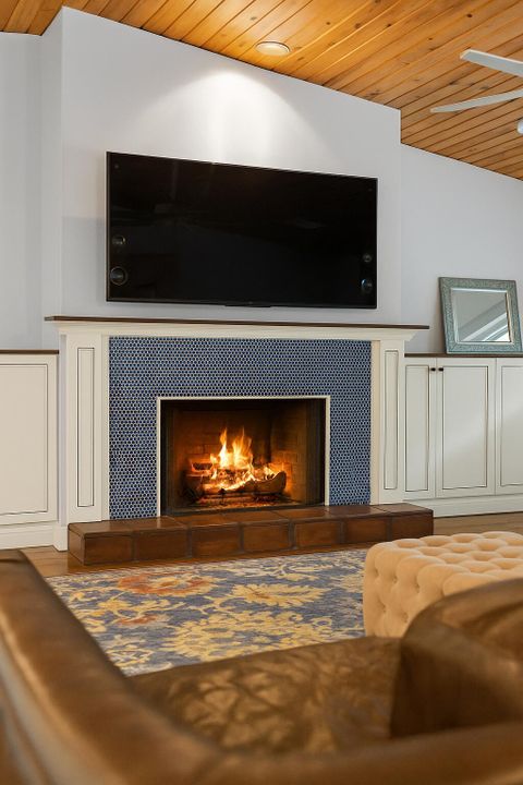 Activo con contrato: $1,050,000 (4 camas, 2 baños, 2892 Pies cuadrados)