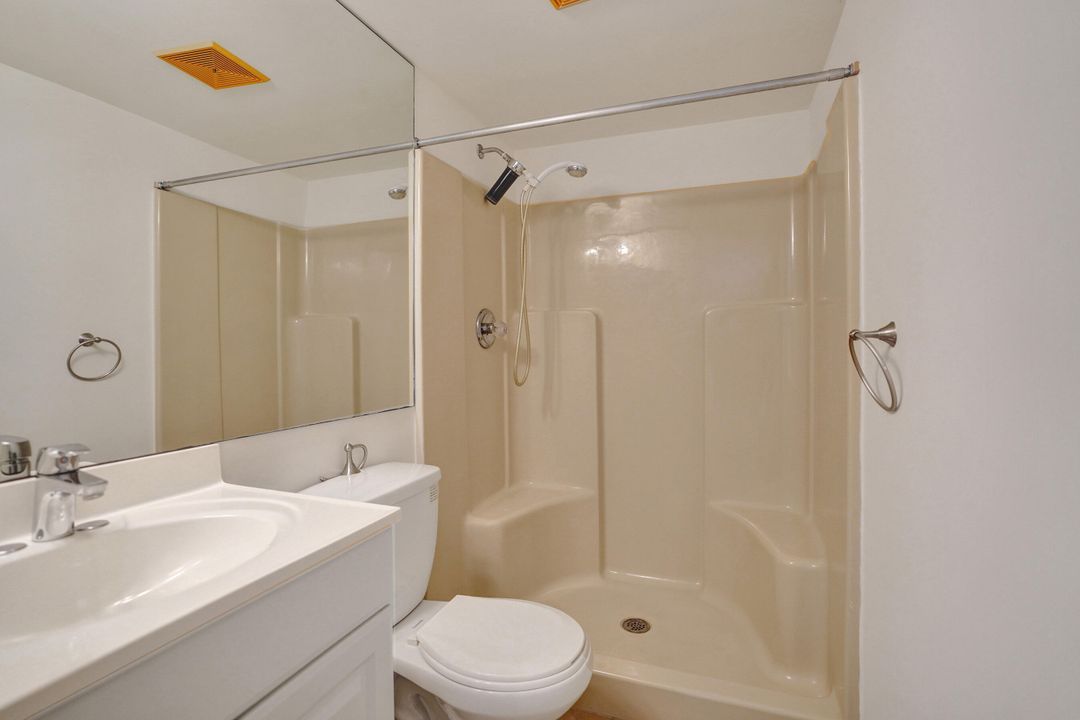 For Sale: $212,500 (2 beds, 2 baths, 1025 Square Feet)