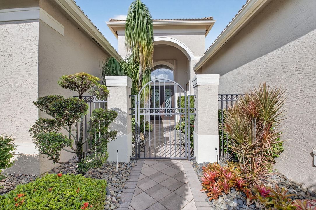 For Sale: $1,375,000 (3 beds, 2 baths, 2689 Square Feet)