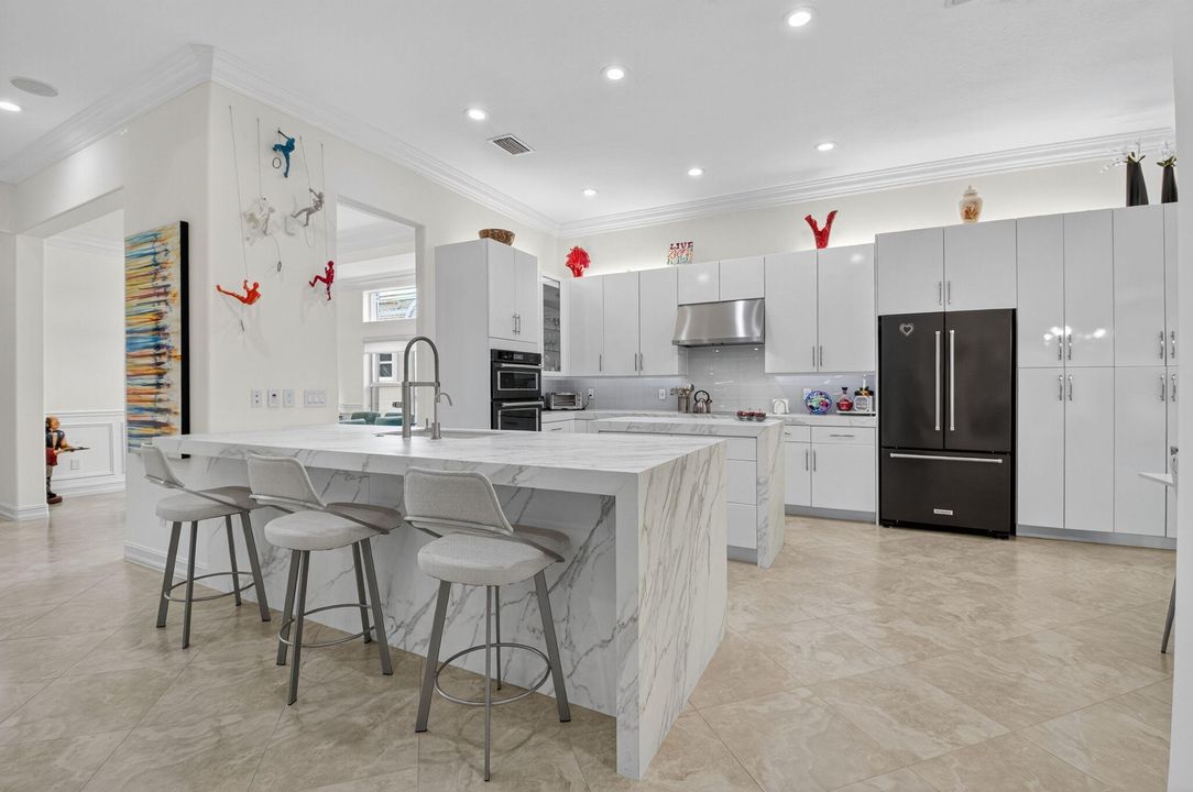 For Sale: $1,375,000 (3 beds, 2 baths, 2689 Square Feet)